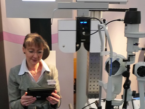 Augenoptikermeisterin Jutta Eckschlager