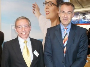 Peter Pavischitz und Christian Kirchmayer:  hohe Reaktionsgeschwindigkeit bei  Brillengläsern in erweiterten Fertigungsbereichen