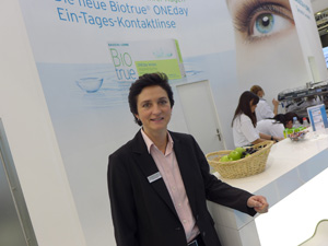 Professional Relations Managerin Sabine Strübing: “Neue bioinspirierende Technologien bei Kontaktlinsen“