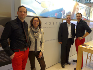 Gernot Trebsche, Renate Schatzl, Fritz Zeilinger  und Michael Sakellaris mit neuer Preisgestaltung  mit Serengeti und bollé