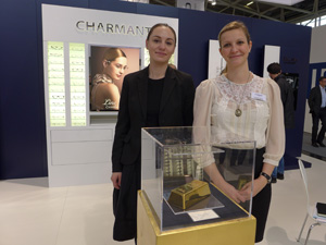 Katrin Moser und Katharina Block: "Extrem  filigrane Verarbeitung dank Precision Laser  Welding Technik"