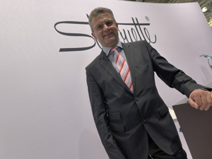Vertriebsleiter Mag. Johann P&uuml;rmayr freut  sich &uuml;ber das Ende vom Nerd-Zeitalter