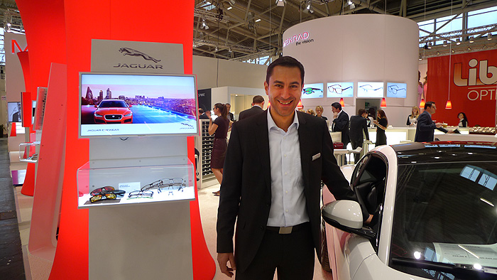 OPTI 2015 MENRAD: Sales Director Joachim Rauch - Edle Brillen- edles Jaguar Coupé.