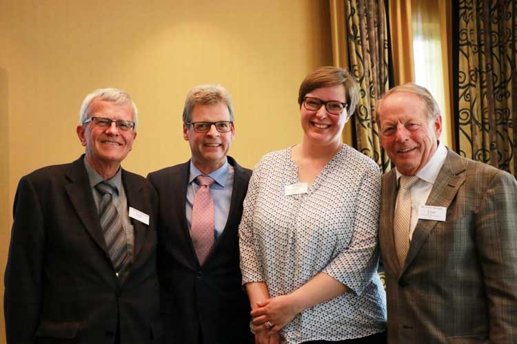 Auch am Ende einer heißen Diskussion noch gut gelaunt: Dr. Christian Bossard, Thomas Truckenbrod, Birgit Wahl und Dr. Fritz Gorzny (v.l.n.r.)