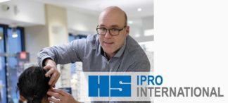 Christoph Mohr bei der Anpassung