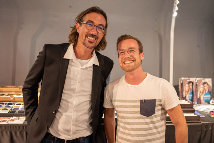 So einige Brands sind bei der Firma RADLINGER zu finden. Darunter handgefertigte Eleganz aus Frankreich mit FRANÇOIS PINTON sowie die jugendliche, moderne Linie CHARLES STONE, die seit letztem Jahr auf dem Markt ist
