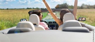 Beste Sicht beim Autofahren und bei Freizeitaktivitäten mit MPO Touring Brillengläser mpo_enjoying_drive