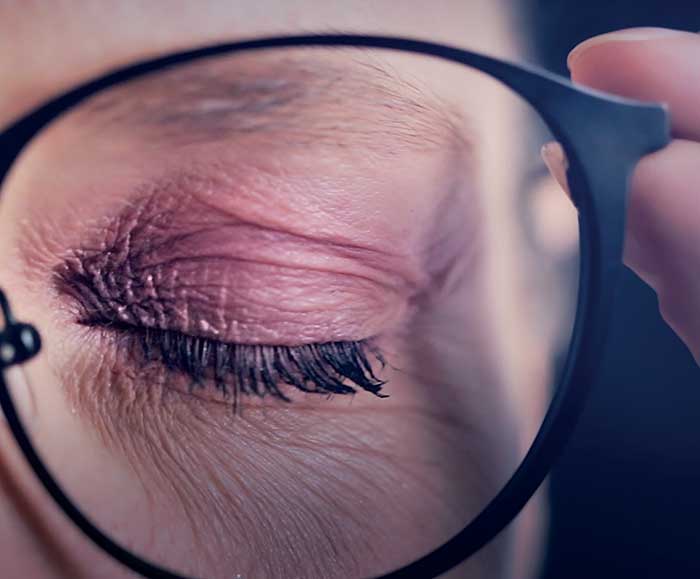 Augenermüdung kommt in erster Linie von einer verringerten Kontrastwahrnehmung verursacht durch optische Aberrationen hohen Grades – dritter und höherer Ordnung