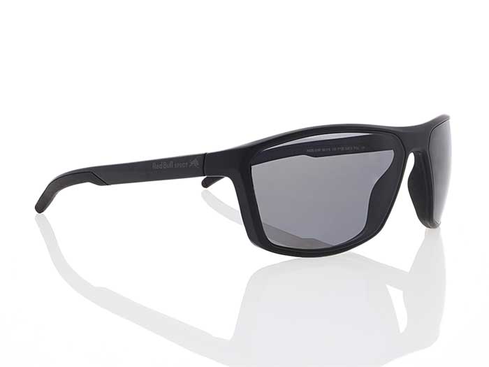Die Sonnenbrille musste also auf jeden Fall winddicht sein und eine aerodynamische Form haben
