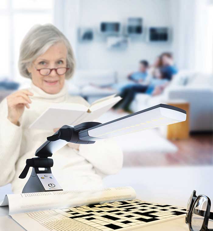Ob Tischleuchte, Standleuchte oder Klemmleuchte, die verschiedenen Ausführungen bieten sehbeeinträchtigten Personen eine deutliche Steigerung der Sehfähigkeit und somit mehr Lebensqualität