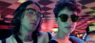 „Ray-Ban Authentic“ mit Brillengläsern der Essilor Gruppe „Ray-Ban Authentic“ mit Brillengläsern der Essilor Gruppe