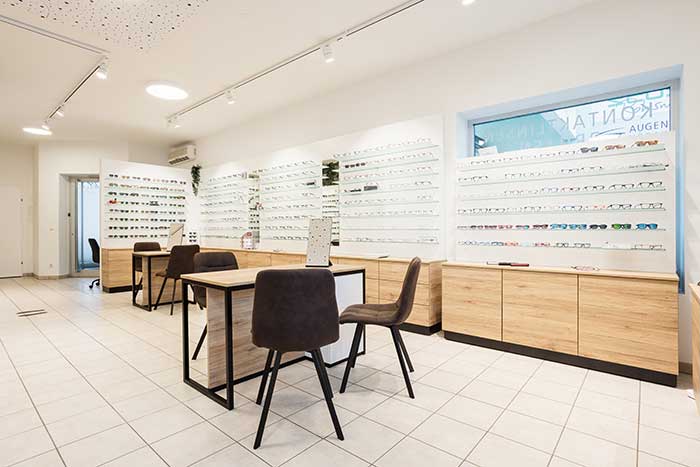 Vrana Shopdesign gestaltet die Brillenstube Rohsmann in 8042 Graz