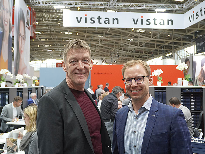 Österreich-Repräsentant Christian Schröter und CEO Christian Seitz präsentieren unter anderem eine für den Augenoptiker individuell personalisierbare Kollektion.