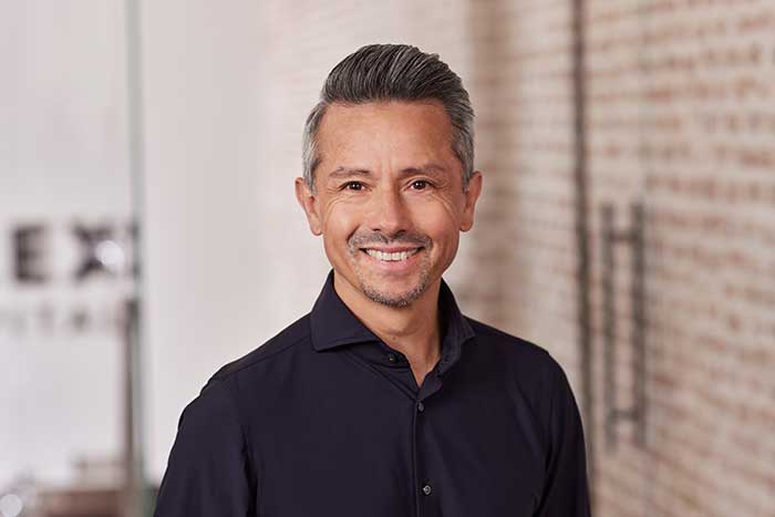 Unsere Entwicklungsteams arbeiten für AMiRO und für die heute eingesetzten Programme parallel miteinander, Alexander Schröder.