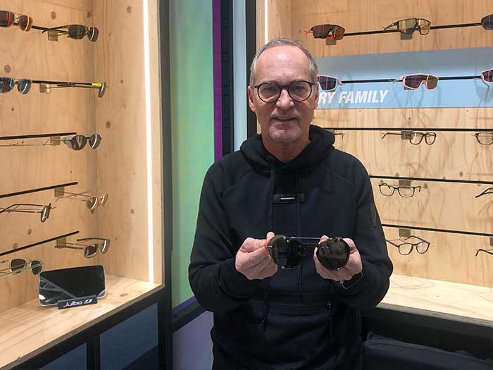 Marketingleiter Marcus Mayr bietet für jeder Sportart die passende JULBO Brille – und dies auch mit optischer Verglasung