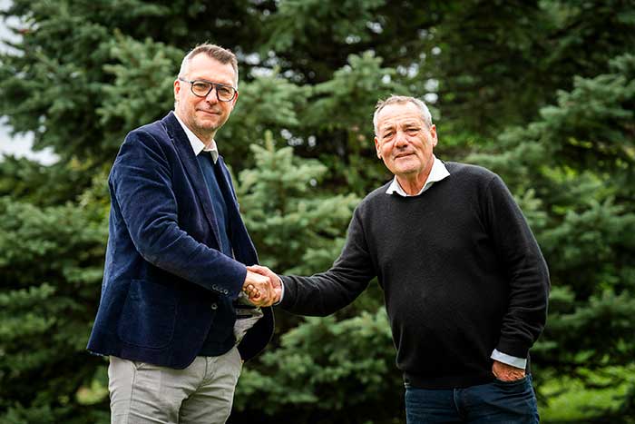 Julbo und Peugeot Frères Industrie danken Christophe Beaud für 40 Jahre berufliche Hingabe und visionäre Führung